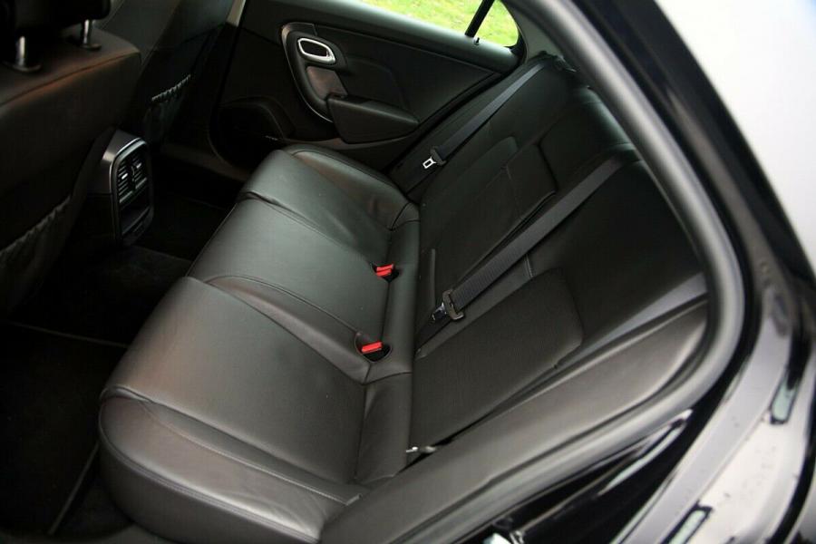 Интерьер Saab 9-5 Aero Sedan 2011 года  (фото 12 из 24)